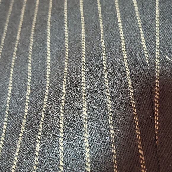 HARVE BENARD, WOMEN'S GREEN AND GOLD PINSTRIPE DRESS PANTS, SIZE 12, LIKE NEW - Picture 9 of 9